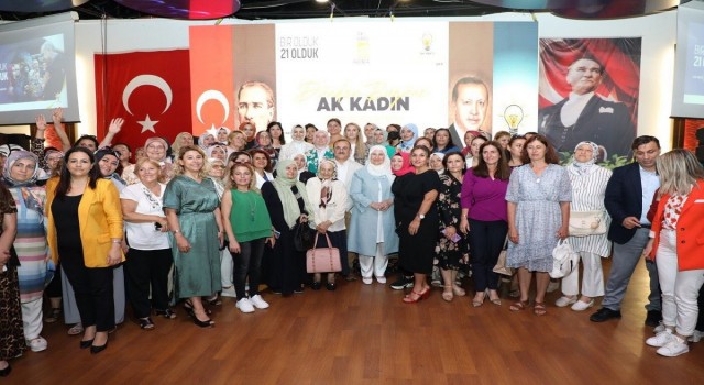 İzmirde AK Kadın Zirvesi