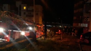 İzmirde ev yangını: 1 kişi dumandan etkilendi