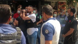 Polis, HDP İzmir İl Örgütü önündeki bekleyişini sürdürüyor