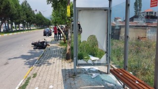 Ispartada motosiklet yayaya çarptı: 1 ölü, 1 yaralı