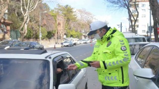 Uşakta 2 bin 605 araç sürücüsüne para cezası kesildi