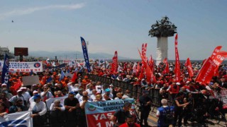 İzmirde 1 Mayıs kutlamaları devam ediyor