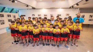 Mardinli çocuklar Başkan Soyeri ziyaret etti