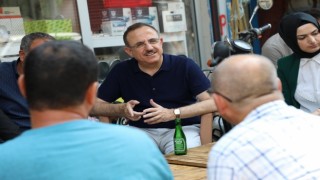 AK Parti İzmirden 40 derece sıcakta Tire turu