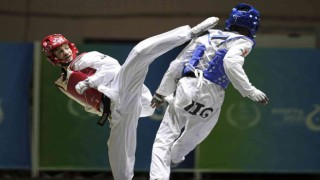 Anadolu Üniversiteli taekwondocu gümüş madalya kazandı