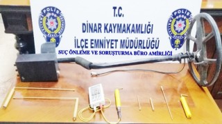 DEFİNE AVCILARINA POLİS BASKINI