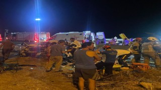 İzmirde trafik kazası: 1 ölü, 4 yaralı