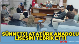 Sünnetci Atatürk Anadolu lisesini tebrik etti